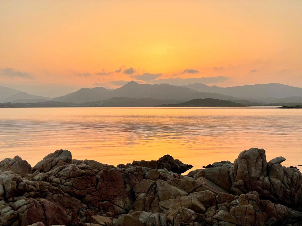 Apartamento San Teodoro Punta Est Delizioso Monolocale Vista Mare Exterior foto